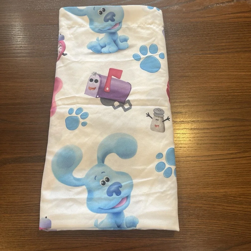 Blue's Clues Nickelodeon Crib Toddler Fitted & Flat Sheet Set Blue Magenta